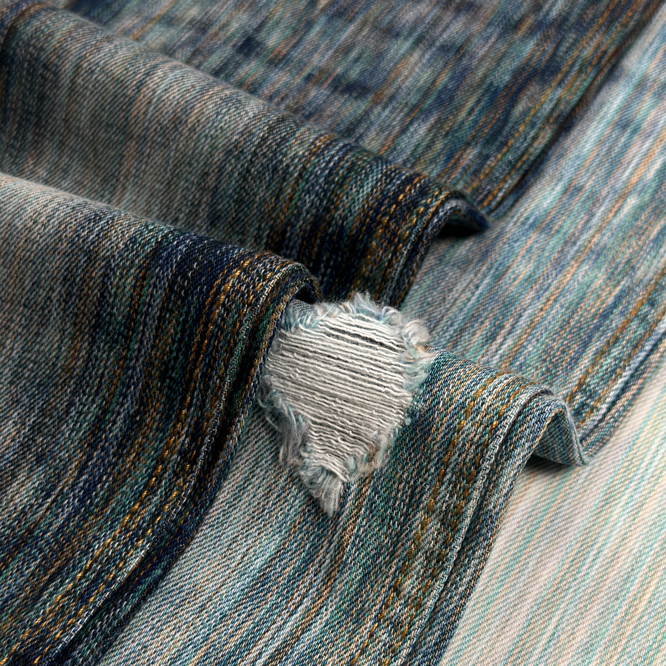 172Cm Width Denim Fabric 11Oz Rigid Multicolor Slub GRS Certified Sample Yard Ready Raw Denim