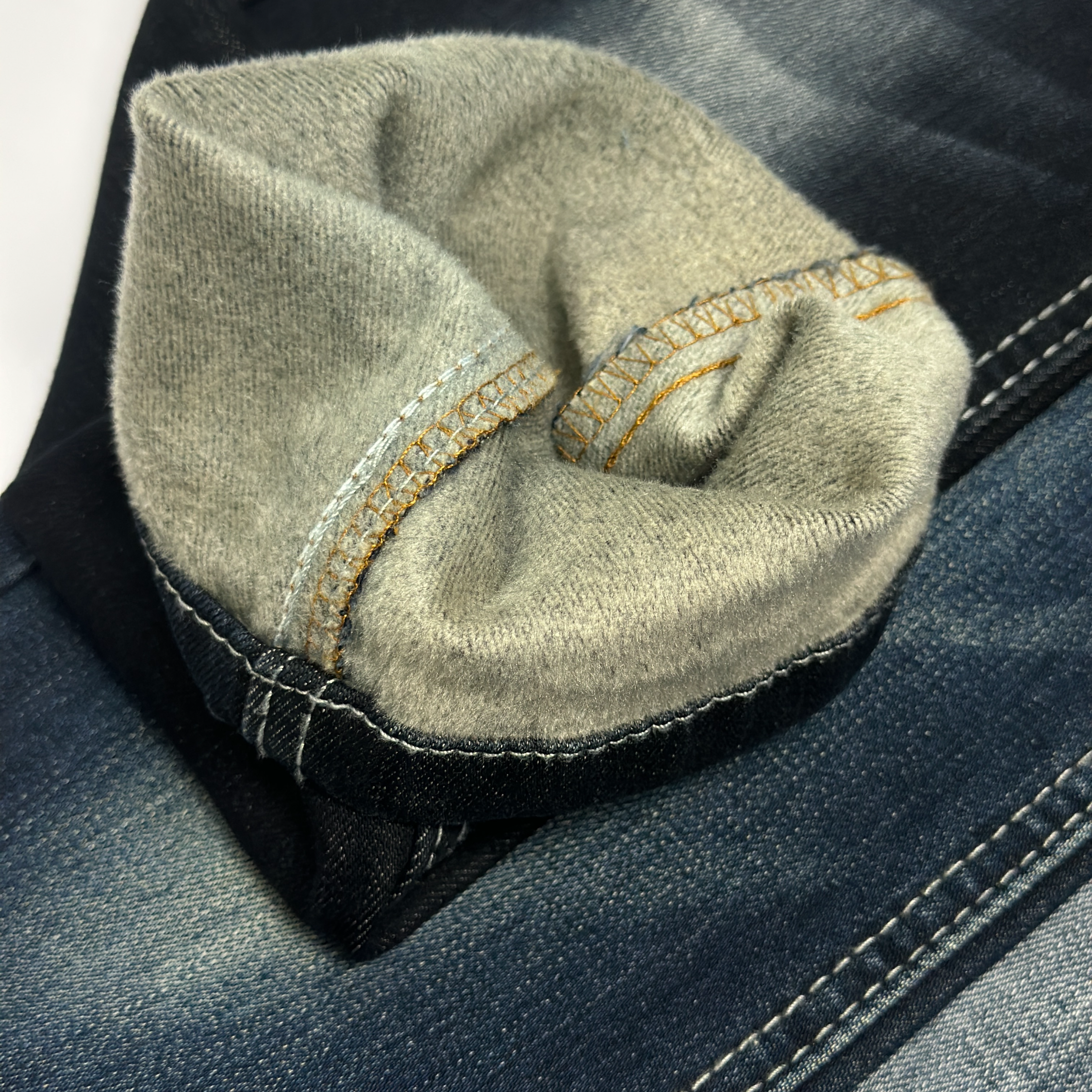 High Quality Raw Denim Fabric Vintage Look Potential Slub Texture Unwashed Rigid Material
