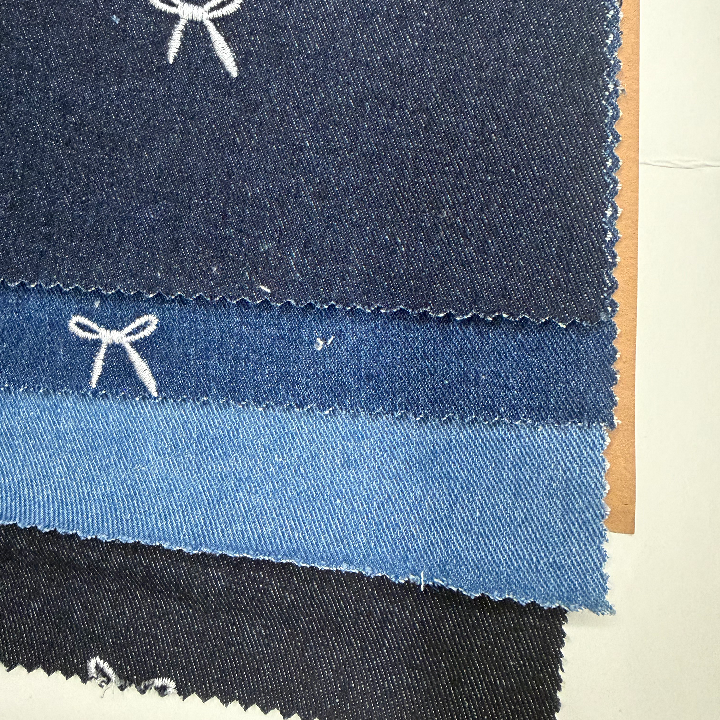 605A-6 60%Cotton 10*21/55 OE Yarn Indigo Color Denim Fabric Wholesale 1