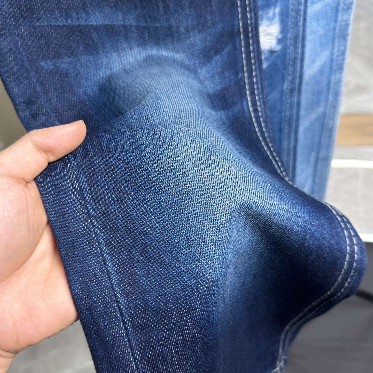 605A-6 60%Cotton 10*21/55 OE Yarn Indigo Color Denim Fabric Wholesale 1